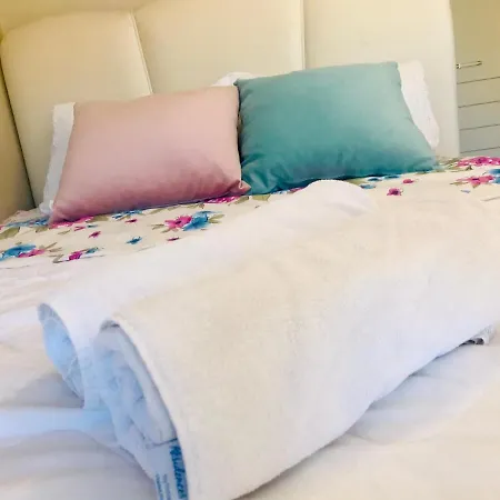Levent Shine Residence Homestay *