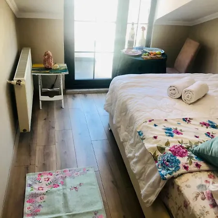 Homestay Levent Shine Residence *