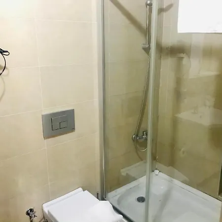 Homestay Levent Shine Residence